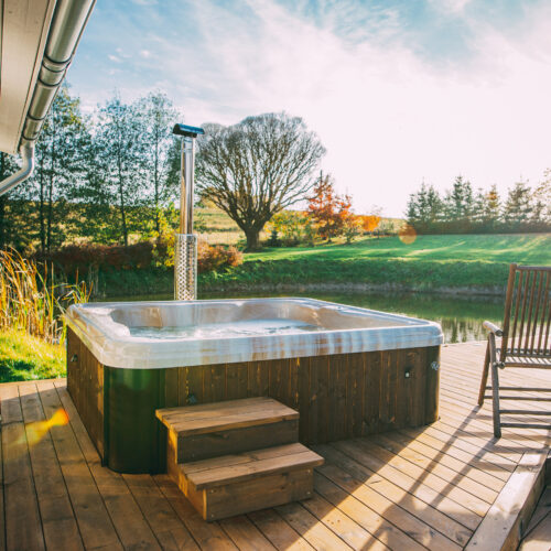 BUDAPEST - WOODY GARDEN