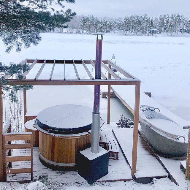 FINLANDE HELSINKI - HYVÄÄ