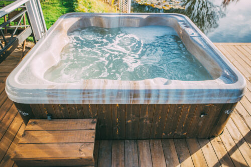 BUDAPEST - WOODY GARDEN